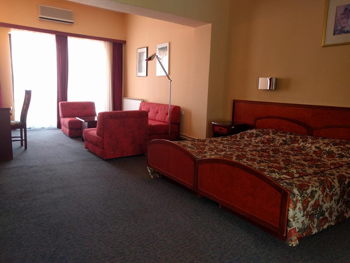 Hotel Vodno Skopje Ngoại thất bức ảnh